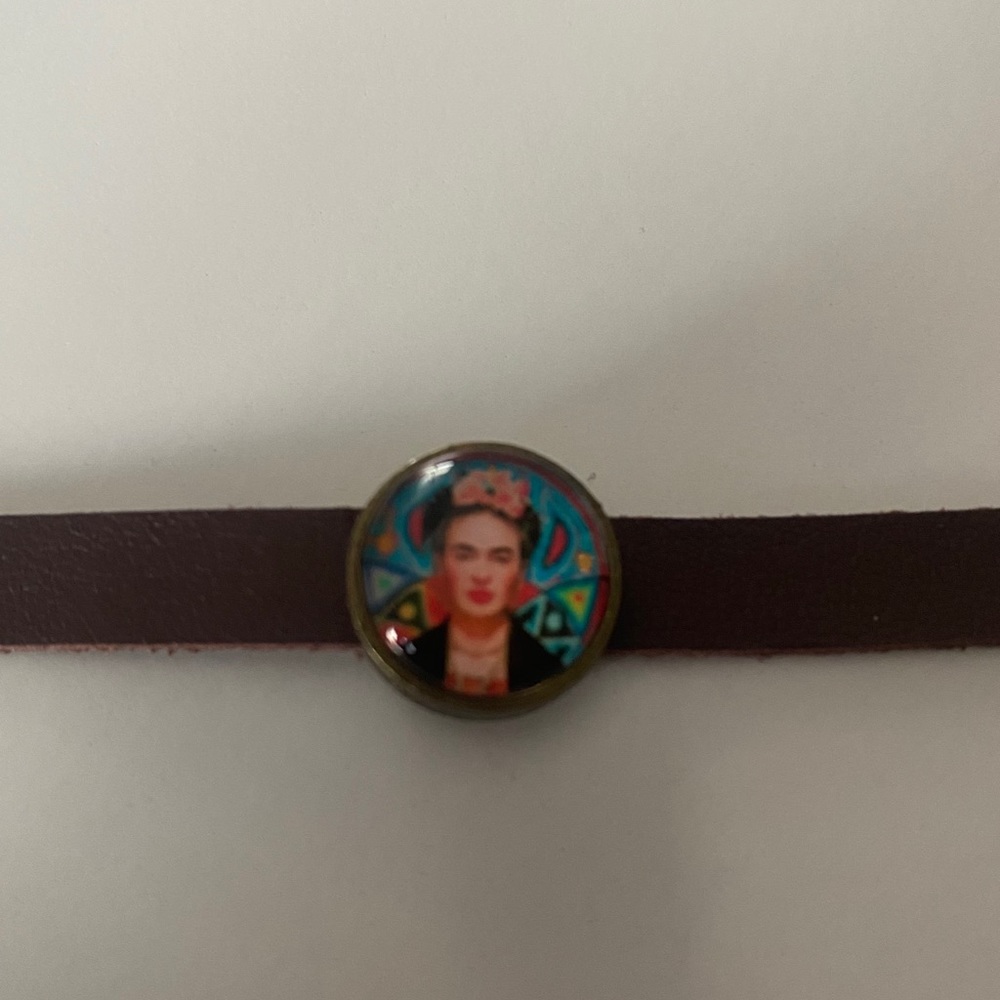 Frida khalo choker